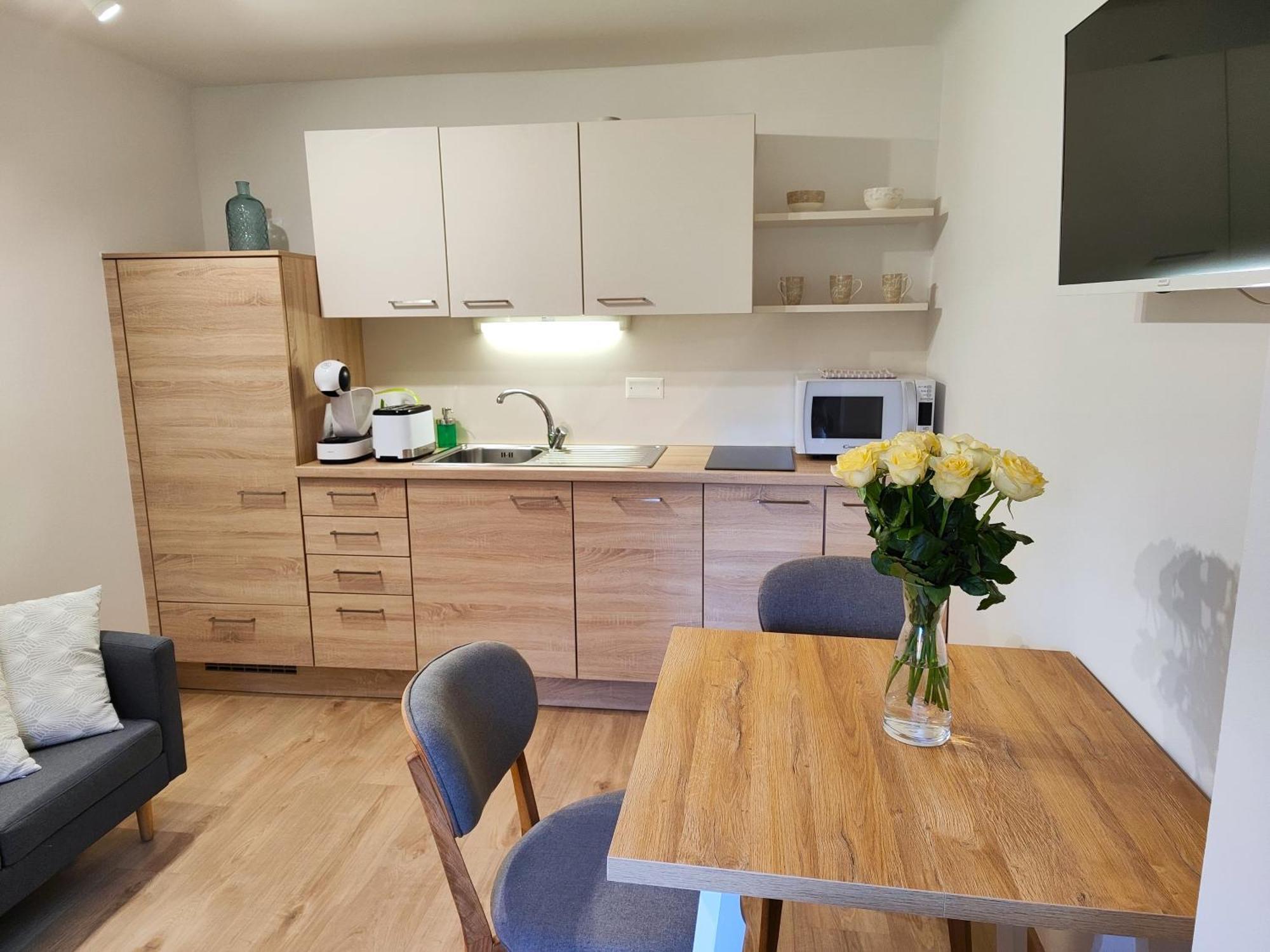Sweet Stay Roznik Apartment Любляна Екстериор снимка