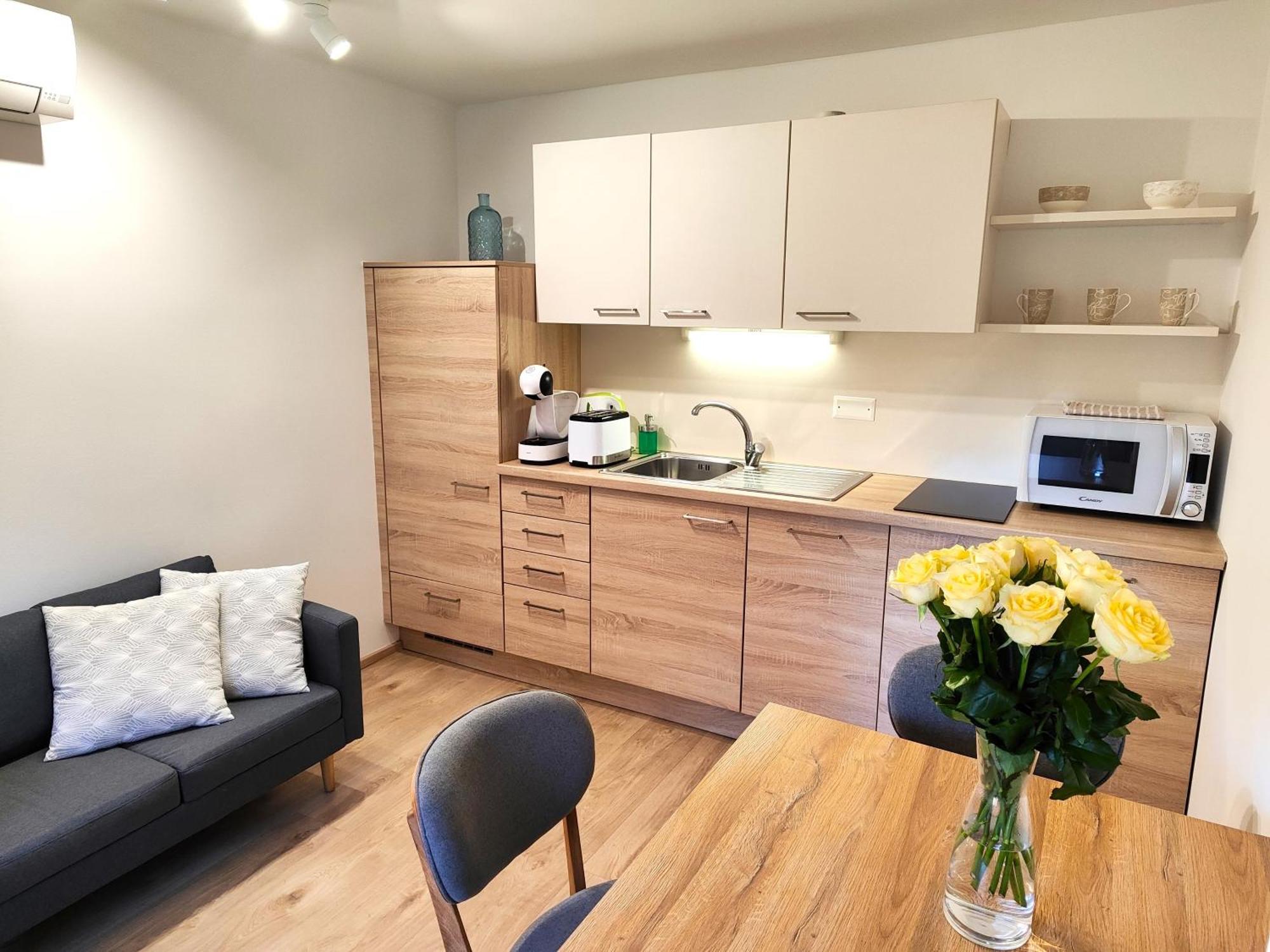 Sweet Stay Roznik Apartment Любляна Екстериор снимка